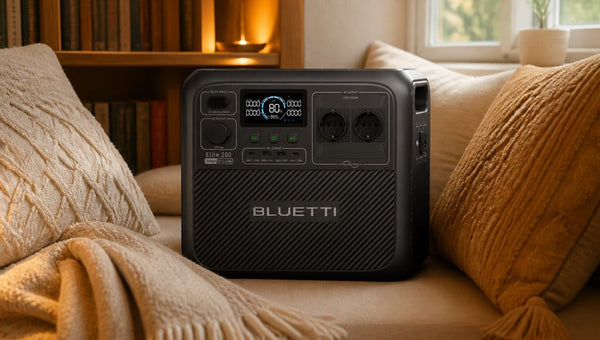 BLUETTI Elite 200 V2 Powerstation im gemütlichen Wohnzimmer
