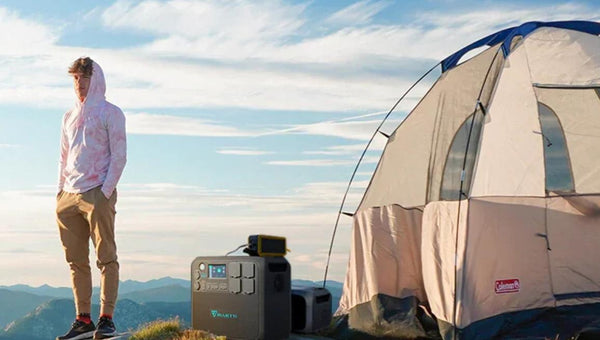 BLUETTI Powerstation beim Camping im Freien