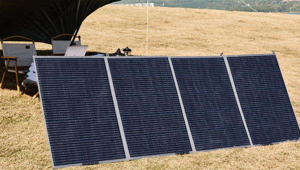 Schwarze Solarmodule