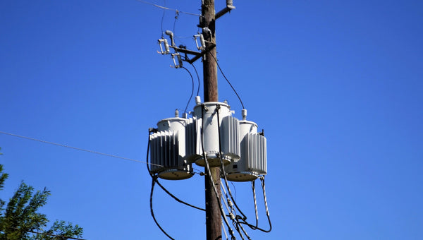 Gleichstrom vs. Wechselstrom